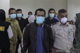 Satu mahasiswa asal Aceh di China pulang, kondisinya sehat
