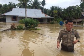 BANJIR MENTAWAI Page 1 Small