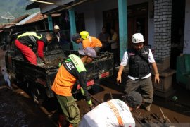 ACT  Jember dan MRI buka posko banjir bandang di Bondowoso