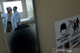 Kesiapan rumah sakit menangani virus Corona di Makassar Page 1 Small
