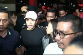 Nikita Mirzani dijemput paksa polisi