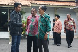 Bupati Madiun  terpilih ikuti IVLP 2020 di Amerika Serikat