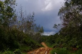 Warga Desa Dambung keluhkan para offroader rusak jalan