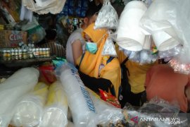 Sejumlah pedagang masih jual panganan berbahaya