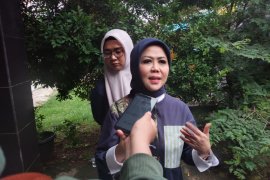 Anggota DPR dorong pemerintah berikan sosialisasi terkait virus corona