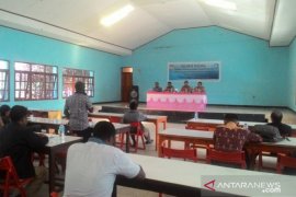 Kadisdik Papua dorong prajurit  TNI  mendukung kegiatan non formal