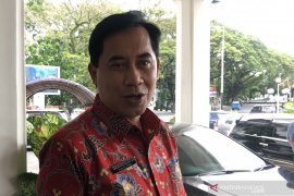 PDAM Kota Malang tidak putus aliran air pelanggan saat pemasangan pipa baru