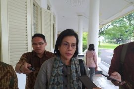 Sri Mulyani akui JB Sumarlin berperan besar dorong kontribusi perbankan