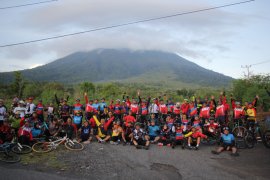 Kapolda Malut ajak pejabat utama gemari olahraga
