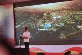 President opens discourse on toll road S Kalimantan to state capital