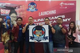 Perkuat industri esports, Telkomsel adakan "Dunia Games Caster Academy" di Denpasar
