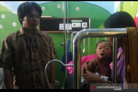 Widya, bocah tersiram air panas di Lampung Timur dapat bantuan AKRAP