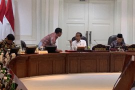 Jokowi sebut impor baja jadi sumber utama defisit neraca perdagangan