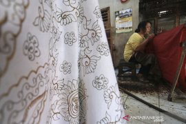 Batik Indramayu terancam punah