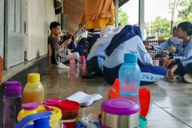 SMP Negeri 6 Yogyakarta kampanye diet plastik