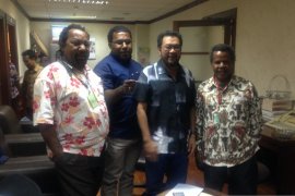 Yorrys Raweyai: pernyataan Mahfud terkait korban HAM di Papua tidak etis