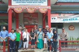 Keluarga korban Perang Dunia II lakukan napak tilas di Mentok