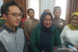 Bupati imbau warganya tidak khawatir dengan kepulangan Yusuf dari Wuhan