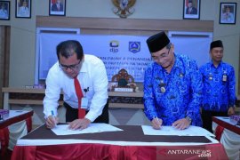 Pemkab HSS dan KPP Pratama Barabai tandatangani MoU perpajakan