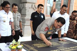 PEMKAB BADUNG APRESIASI MUSEUM PENANGGULANGAN TERORISME OLEH POLDA BALI