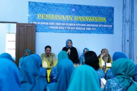 TP PKK Makassar dampingi dasawisma di Kecamatan Ujung Tanah