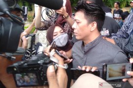 Ariel Noah doakan BCL tabah  atas meninggalnya Ashraf