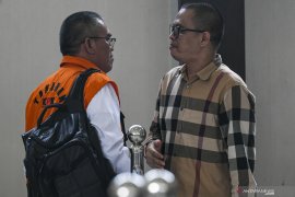 Saksi Sebut Bupati Muara Enim Nonaktif Minta Mobil Lexus dan Harley Davidson Page 1 Small