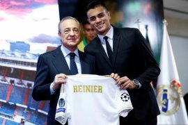 Presiden Real Madrid  Florentino Perez pulih dari COVID-19
