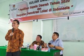 KPU Poso gelar kuliah umum Pemilu serentak di Unsimar