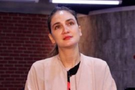 Luna Maya dan Ayu Dewi minta kepada masyarakat untuk ikut doakan Ashraf Sinclair