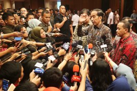 Presiden: Investasi jalan tingkatkan pertumbuhan ekonomi