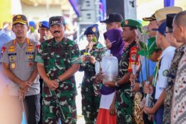 TNI-Polri Tanam Mangrove dan Tebar Benih Ikan Page 1 Small