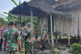 Kodim 0201/BS renovasi gubuk warga kurang mampu