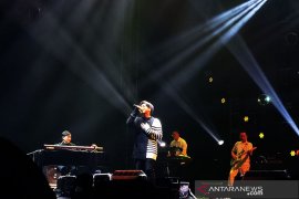 Yovie &amp; Nuno resmi ditinggal vokalis Arya Windura