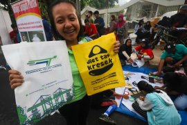 Kampanye bahaya sampah plastik