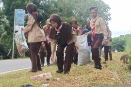 Pramuka Saka Kalpataru Bangka gelar kegiatan pungut sampah