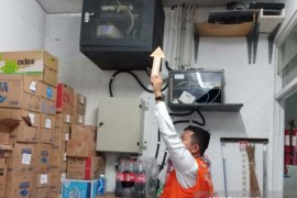 Pencuri gondol uang puluhan juta dari minimarket di Karawang