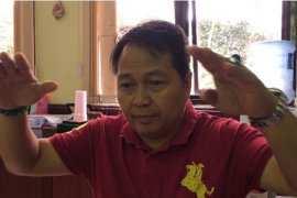 Politikus: Bacawali Machfud dan Eri Cahyadi belum pernah dipilih rakyat