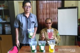 Pelajar SMK 4 Pontianak mampu produksi sabun cair