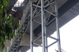 Tangga darurat Japek Layang ditargetkan selesai akhir bulan