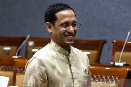 Mendikbud Nadiem akan mengubah buku pelajaran untuk perbaiki kemampuan literasi siswa