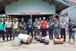 Tim gabungan Polri dan  Paskhas TNI AU temukan tanaman ganja di Oksibil