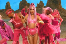 Lady Gaga rilis lagu baru "Stupid Love"