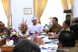Pemkab Klungkung permudah perizinan untuk pelaku usaha di desa
