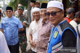 Bupati HSS dan Guru Kapuh motivasi relawan haul Guru Sekumpul