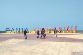 Pariaman will apply admission tickets  at tourist location