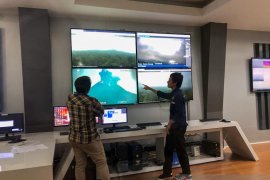 Erupsi Gunung Merapi masih didominasi  gas