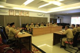 Bupati Banyuwangi dorong kades lebih inovatif