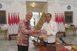 Kagama berkomitmen bantu pemerintah atasi wabah Corona