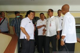 Sekda Gianyar pantau ruang isolasi RSUD Sanjiwani untuk COVID-19